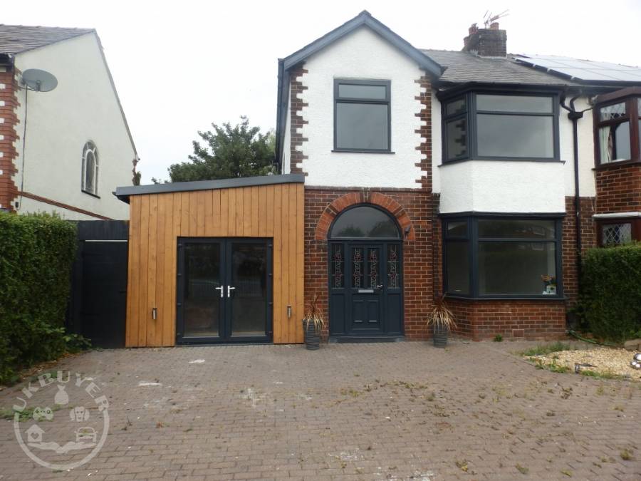 752, Blackpool Road, Ashton, PR2 1XJ, England, UK