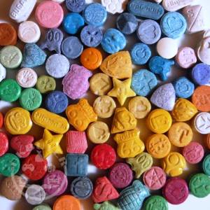 LSD#Fentanyl#Oxycontin#Hormon#NembutalBlack Tar Heroin#Pentobarbital#Opioid#Painkiller Meds#Research #XanaxChemicals#Sex #Male #Adipex #Phentermine