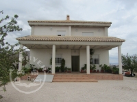 HOUSES AND VILLAS FOR SALE IN SPAIN